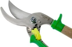 Opinel Meadow Pruning Shears Green -Silk Knives Shop OP001628 03 opinel