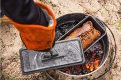 Petromax K4 Bread Tin With Lid, Cast Iron -Silk Knives Shop Petromax k425204